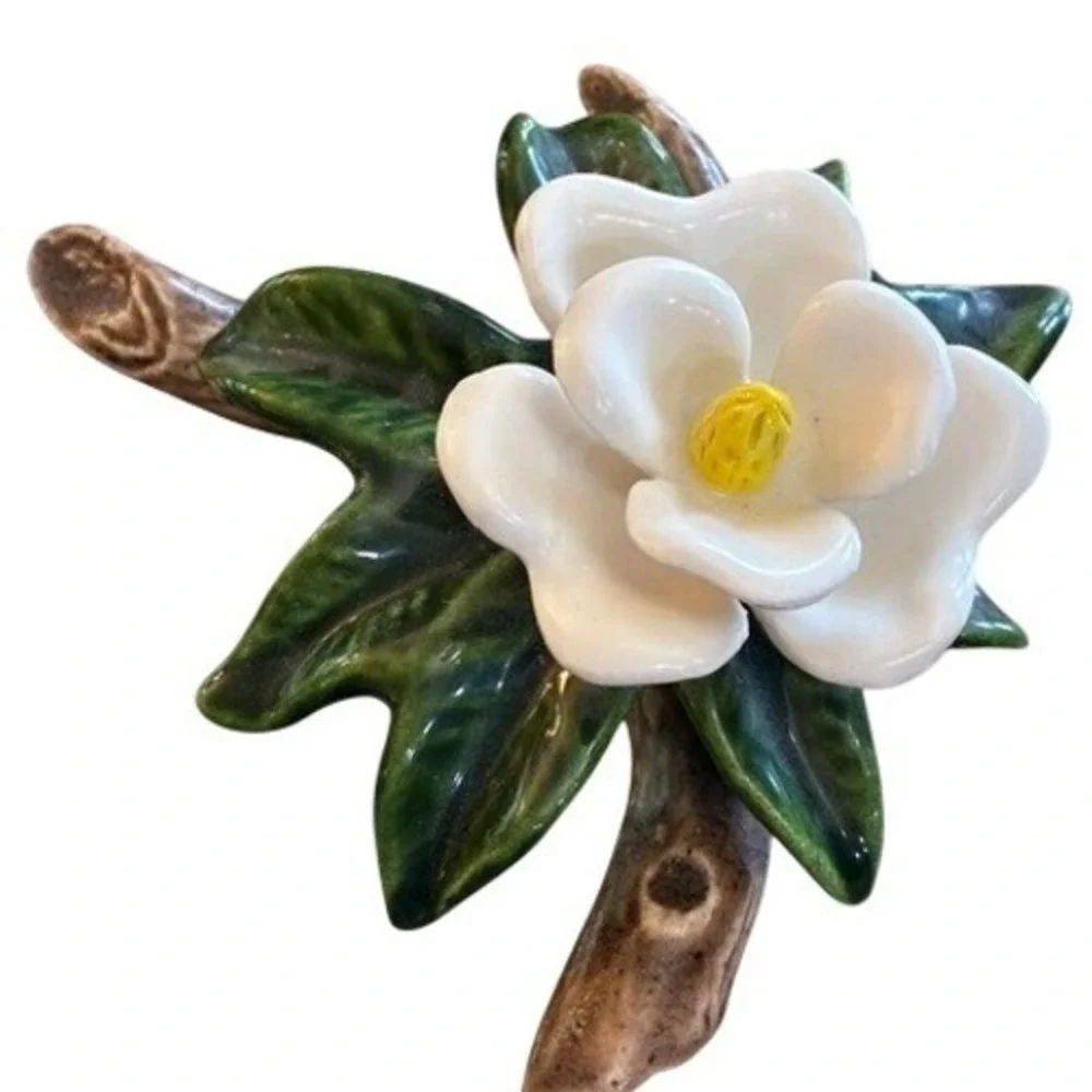 Magnolia Flower Ceramic Figurine White Green 5x4.5 Excellent Southern